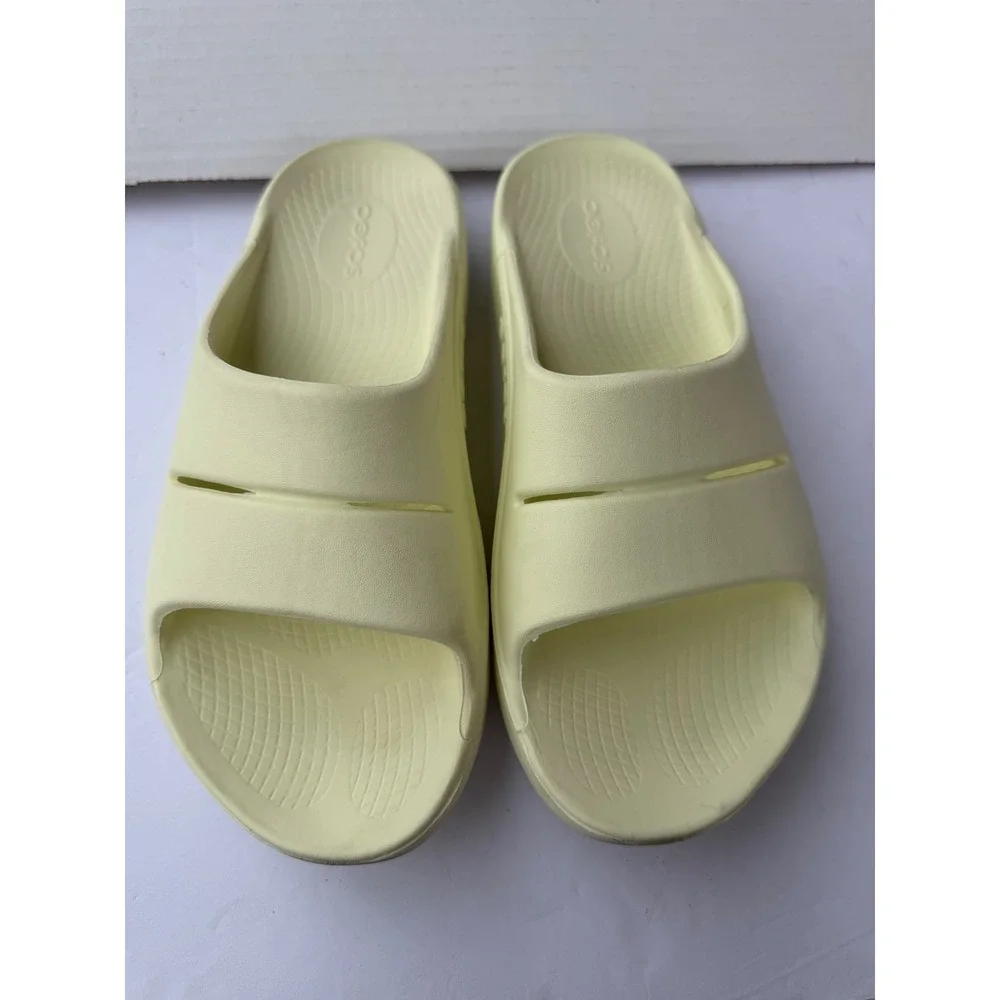 OOFOS OOahh Slide‎ Yellow Recovery Slide Comfort Sandals W8 M6
